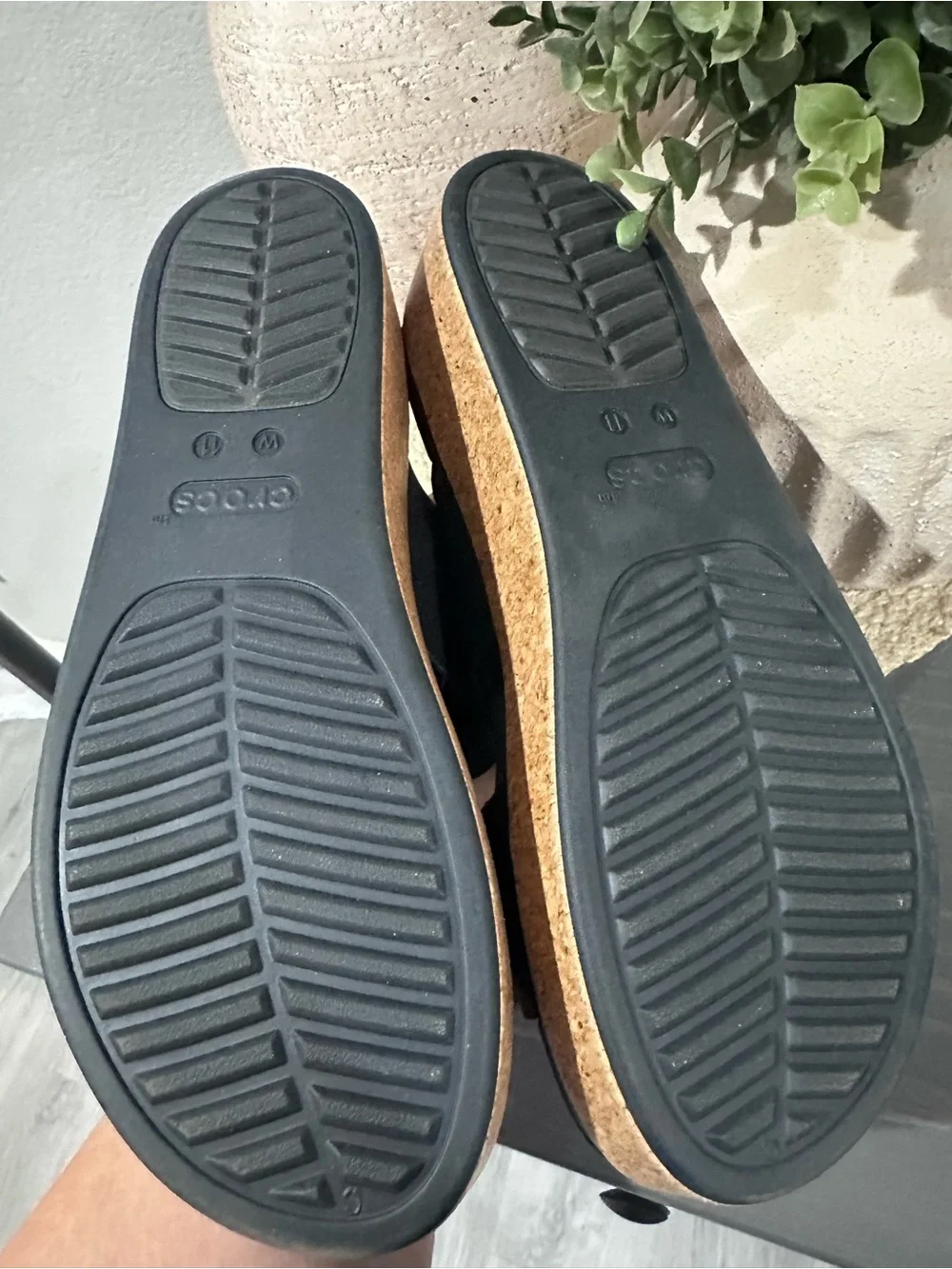 CROCS stylish platform